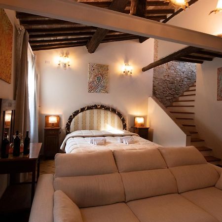 Bed and Breakfast Il Palazzo Del Cardinale Монтальчино Екстер'єр фото