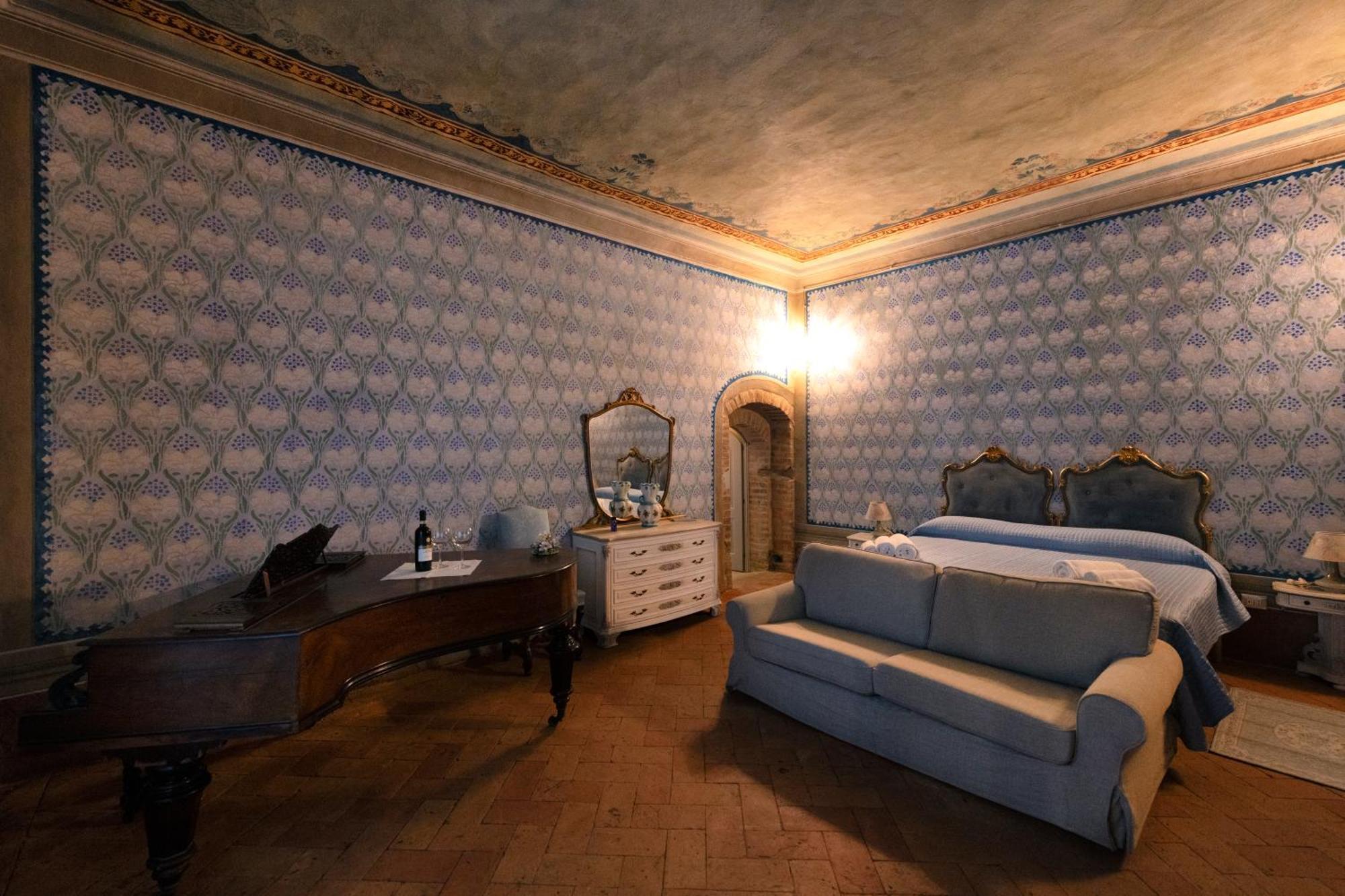Bed and Breakfast Il Palazzo Del Cardinale Монтальчино Екстер'єр фото