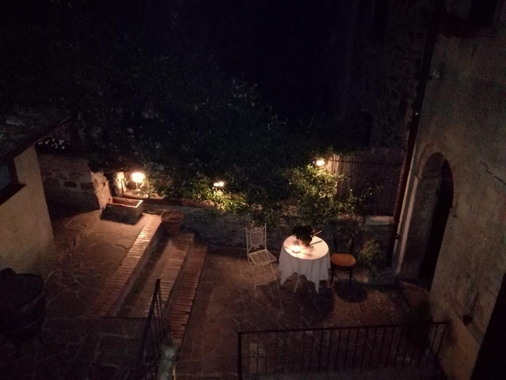 Bed and Breakfast Il Palazzo Del Cardinale Монтальчино Екстер'єр фото