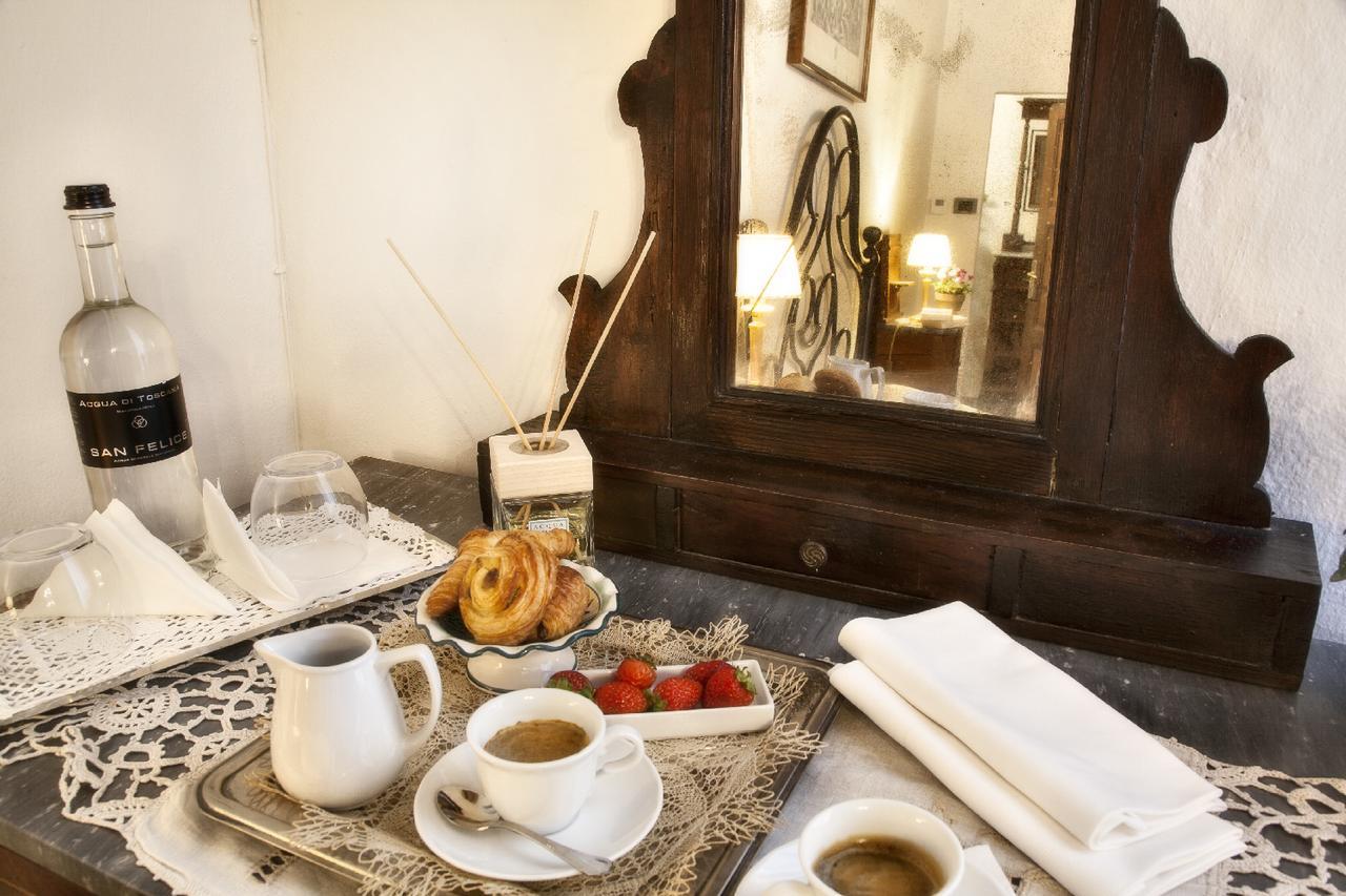 Bed and Breakfast Il Palazzo Del Cardinale Монтальчино Екстер'єр фото