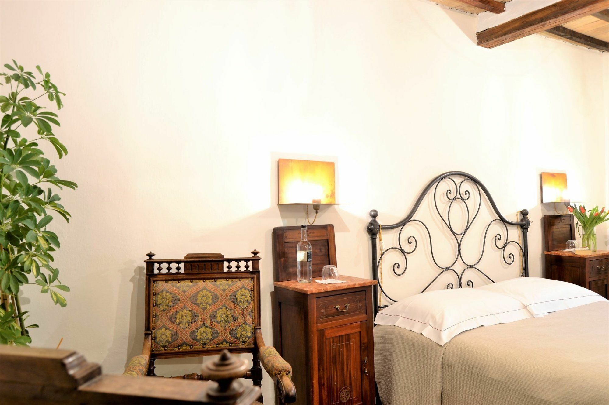 Bed and Breakfast Il Palazzo Del Cardinale Монтальчино Екстер'єр фото